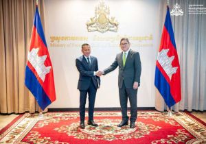 Cambodia and Malaysia to further strengthen ties and broaden cooperation