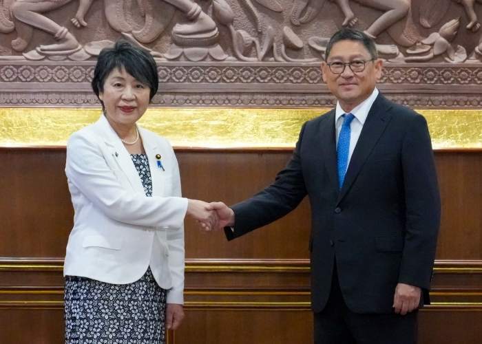 Japanese Foreign Minister held a meeting with her Cambodian counterpart