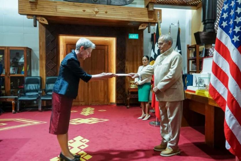 New U.S. Ambassador to Timor-Leste Presents Credentials to Timor-Leste President  