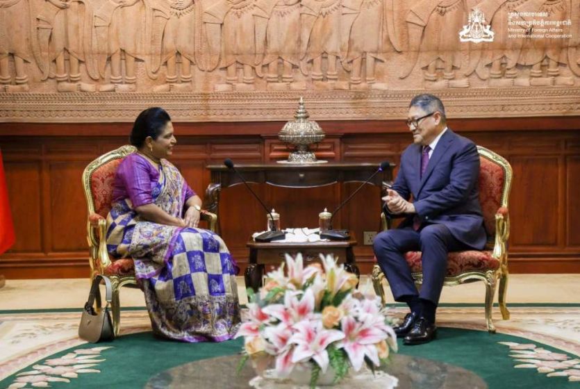 Cambodian Deputy Prime Minister receives outgoing Sri Lankan Ambassador