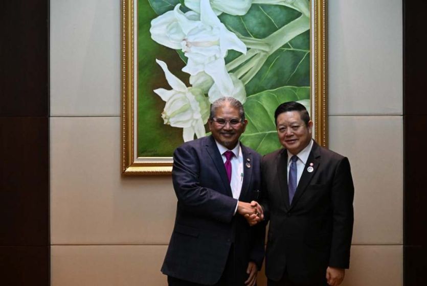 Secretary-General of ASEAN meets with the Minister of Foreign Affairs II of Brunei Darussalam