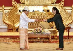 Chinese Ambassador Ma Jia Presents the Credentials to Myanmar Leader Min Aung Hlaing