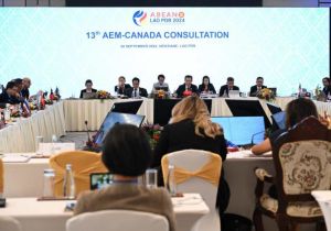 The 13th AEM-Canada Consultation held in Vientiane