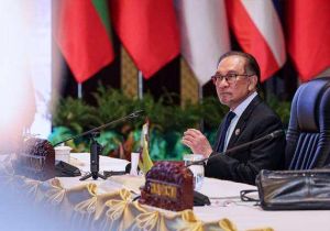 Malaysia urges ASEAN member states to reject overtures that cause division  