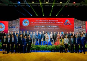 Cambodian and Lao NA Presidents Meet Ahead of AIPA-45 Opening Ceremony