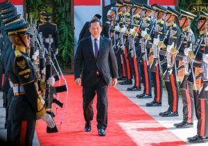 Cambodian Prime Minister meets Indonesian Dignitaries while for the Swearing-in Ceremony of the President of Indonesia