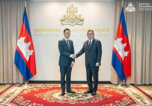 Cambodian Deputy Prime Minister and Foreign Minister receives a courtesy call Ambassador of Australia to Cambodia