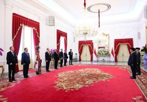 Indonesian President Prabowo Receives Letters of Credence from Seven New Ambassadors  