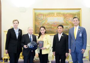 Thai Prime Minister meets with UN Secretary General’s Special Envoy for Road Safety