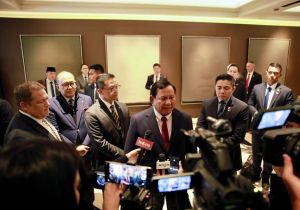 Indonesian President Prabowo Meets with U.S. Secretary of Defense   