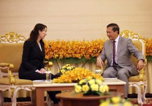 Cambodian Prime Minister Receives Deputy FMs of Japan and Norway