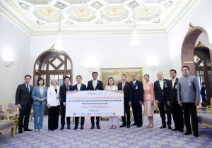 Thai Prime Minister appreciates donation for flood-affected victims  