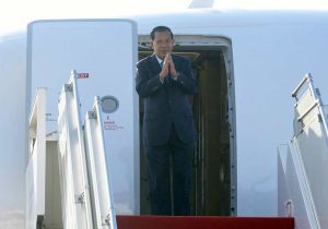 Cambodian Senate President Hun Sen Leaves for China for Three-day Official  Visit