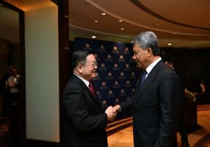 Secretary-General of ASEAN attends a working lunch hosted by the Minister of Foreign Affairs of Malaysia