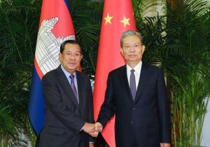 China's top legislator meets with Cambodian senate president