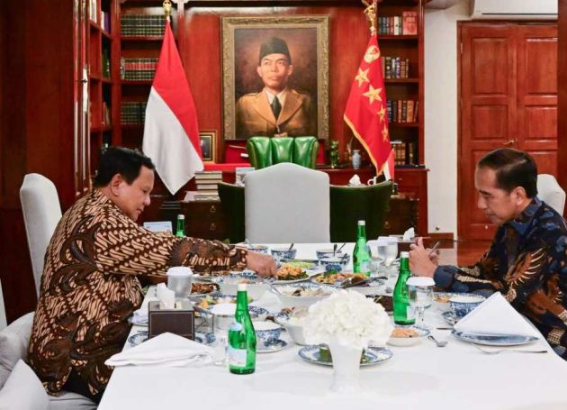 Indonesian President Prabowo Subianto Dines with 7th President Joko Widodo at Kertanegara