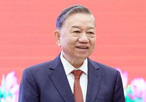 Vietnamese top leader highlights Vietnam's aspiration to rise in new era