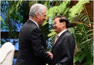 Lao leader salutes anniversary of Cuban Revolution