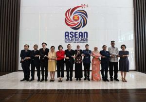 Malaysia Displays its ASEAN Chairmanship Logo at the ASEAN Headquarters/ASEAN Secretariat