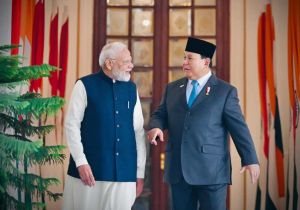 Indonesian President Prabowo Holds Bilateral Meeting with Indian PM Modi  