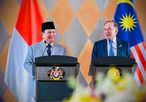 Indonesia, Malaysia to Boost Strategic Cooperation  