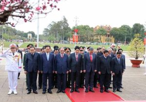 Vietnamese Leaders pay tribute to President Ho Chi Minh on Party’s 95th founding anniversary