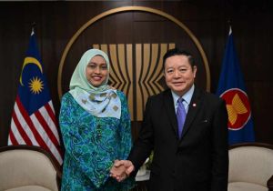 Secretary-General of ASEAN meets with the Permanent Representative of Malaysia to ASEAN