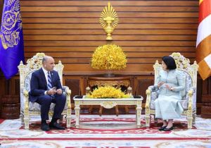 Cambodian NA President Receives U.S Congressmen Delegation