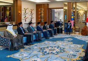 Malaysia Prime Minister pays an official visit to Bahrain