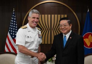 Secretary-General of ASEAN meets with Commander of the US Pacific Fleet