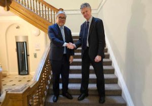 Philippine Foreign Affairs Secretary Visits London