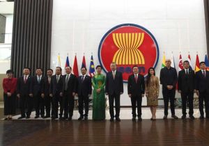 General Secretary of Central Committee of Communist Party of Vietnam visits ASEAN Secretariat, marking a new milestone