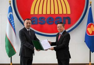 Ambassador of Uzbekistan to ASEAN Presents Credentials to Secretary-General of ASEAN