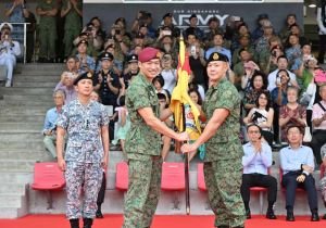 Singapore New Chief of Army Takes Command