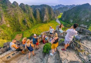 Vietnam waives visas for citizens from 12 countries until March 2028